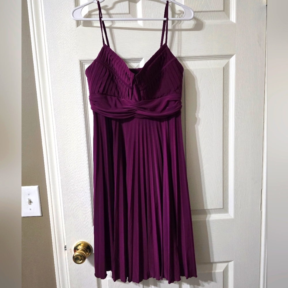 Y2K Pleated/Plisse Mini Cocktail V-Neck Slip Dress by Max & Cleo, Sz Small, EUC!